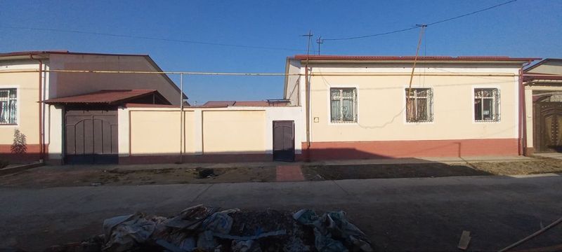 Срочно сотилади Сергели Намунали участка 4хона 6соту без ремонт мактаб