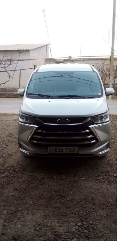 Яхши холатдаги JAC микро афтобус сотилади холати зўр