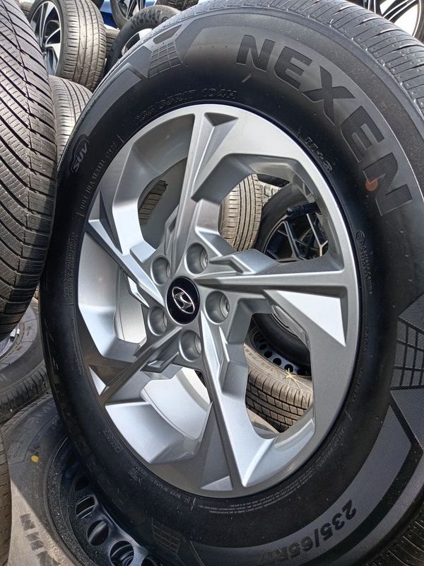 R17 Hyundai- tukson orginal orginal diska Balon Xolati idial R17 Hyundai- tukson orginal orginal diska Balon Xolati idial