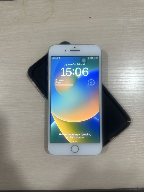 Iphone 8 plus 64 gb Iphone 8 plus 64 gb