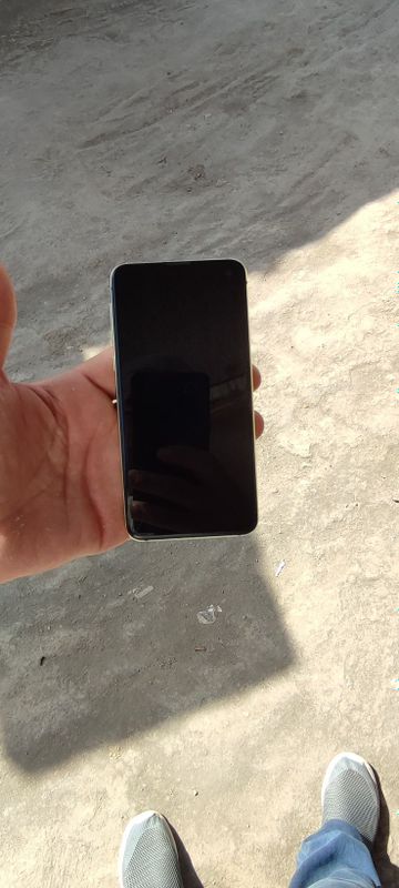 Samsung S10e 6/128 Gb Samsung S10e 6/128 Gb