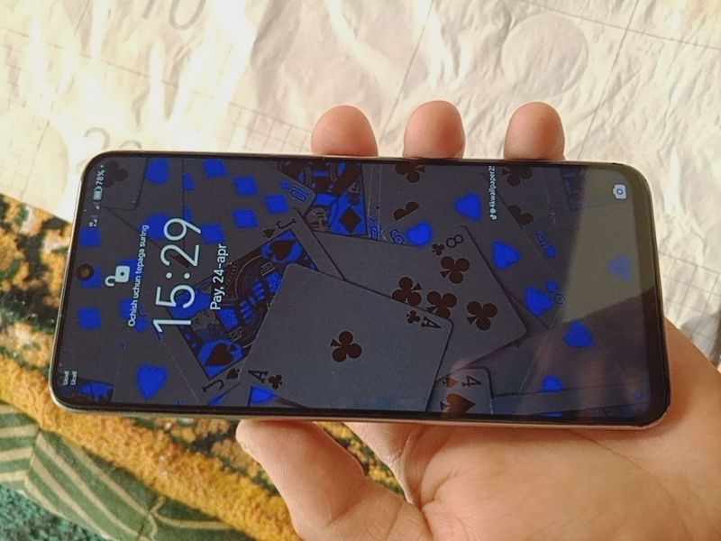 HONOR 8X sotiladi HONOR 8X sotiladi