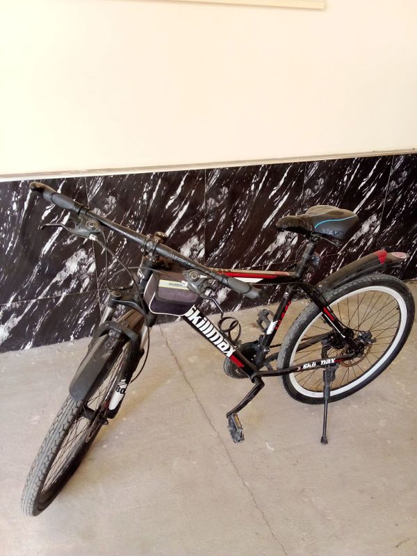 Velosiped sotiladi Velosiped sotiladi