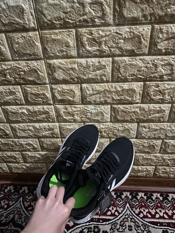 Poyabzal Yeng 300 minga bervorama yana kelshamz 🙂 Poyabzal Yeng 300 minga bervorama yana kelshamz 🙂