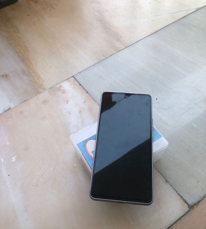 Samsung A53 holati tiniq Samsung A53 holati tiniq