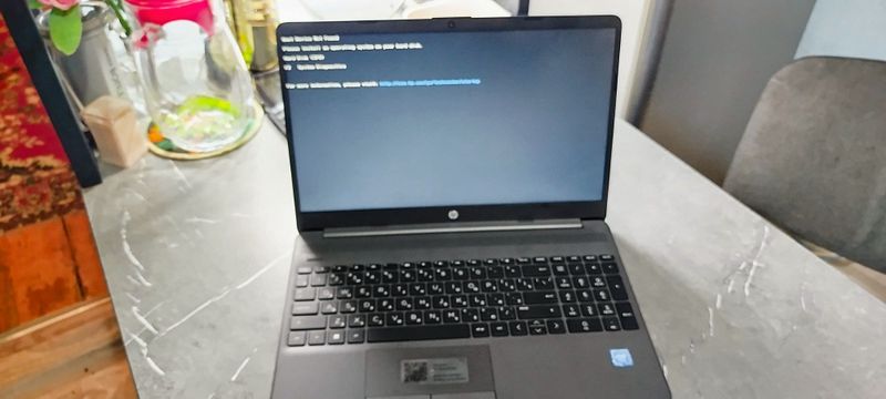 Продам Ноутбук HP 15.6 Intel 4020