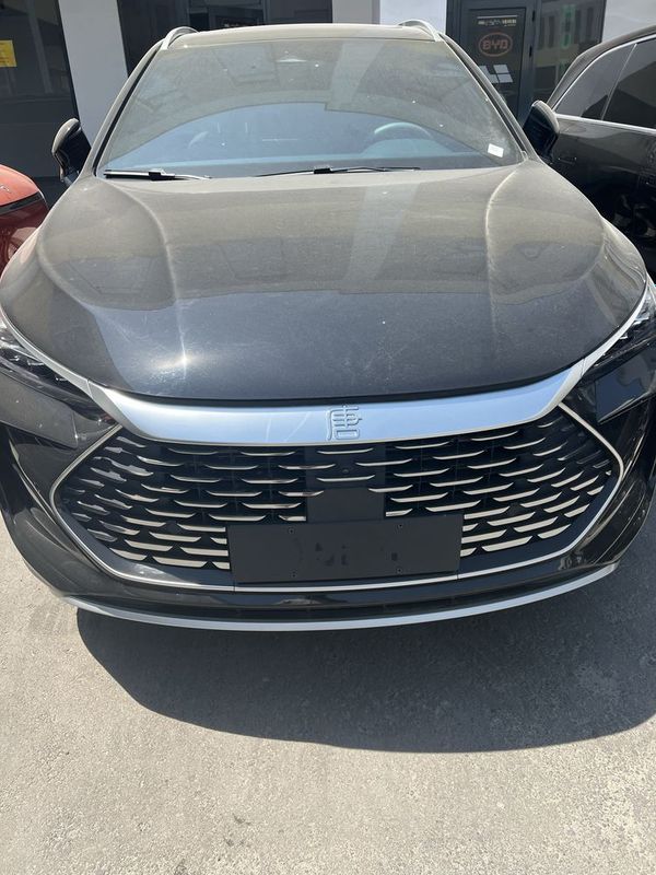 Byd tang l 6 kishilik gibrit