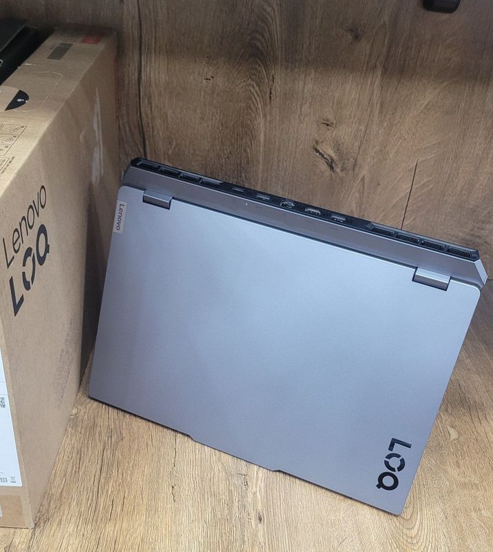 Lenovo loq 15Irx9 Lenovo loq 15Irx9