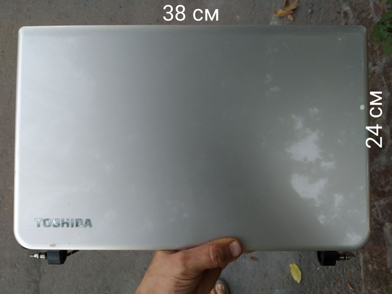 Экран ноутбука Toshiba 34×24см