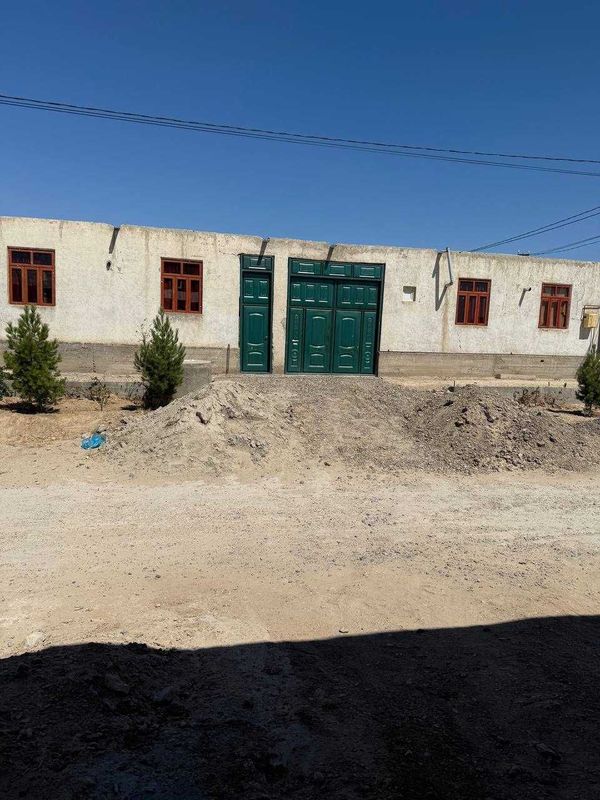 Hovli sotiladi 7 sotix Hovli sotiladi 7 sotix