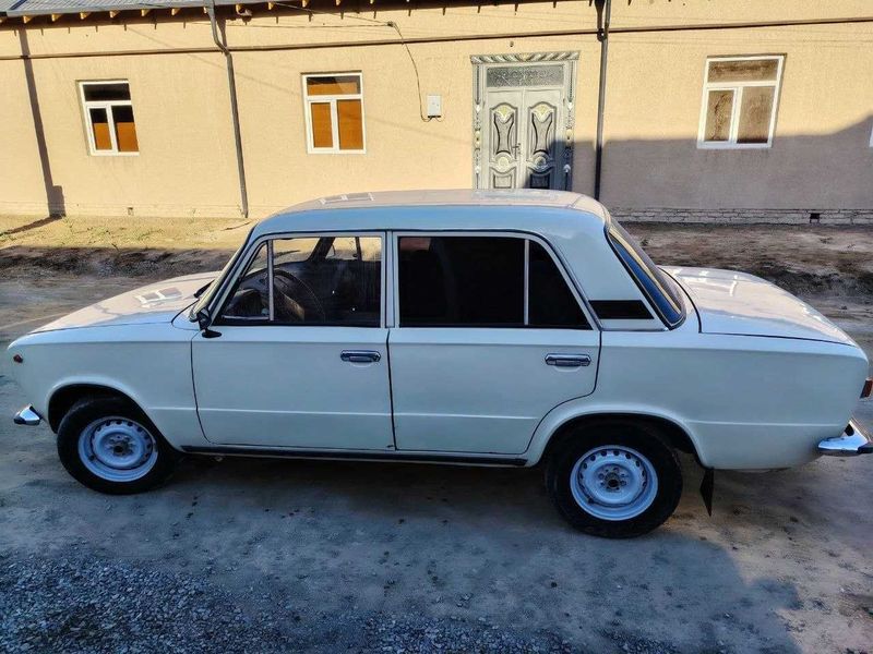 Жигули-01 сотилади