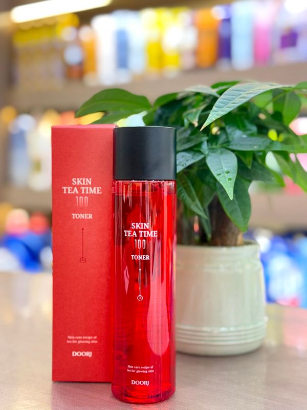 Увлажняющий тонер для лица Daeng Gi Meo Ri Skin Tea Time 100 Toner Увлажняющий тонер для лица Daeng Gi Meo Ri Skin Tea Time 100 Toner