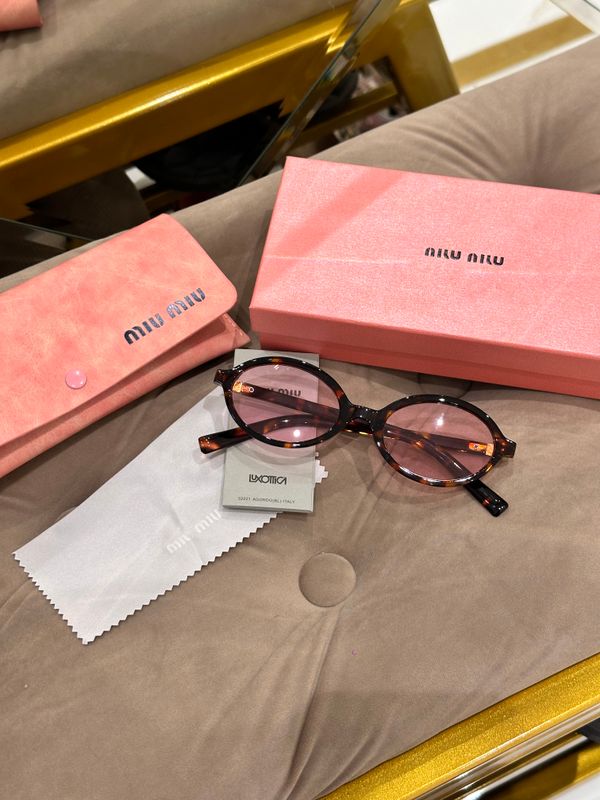 Очки Miu Miu Очки Miu Miu