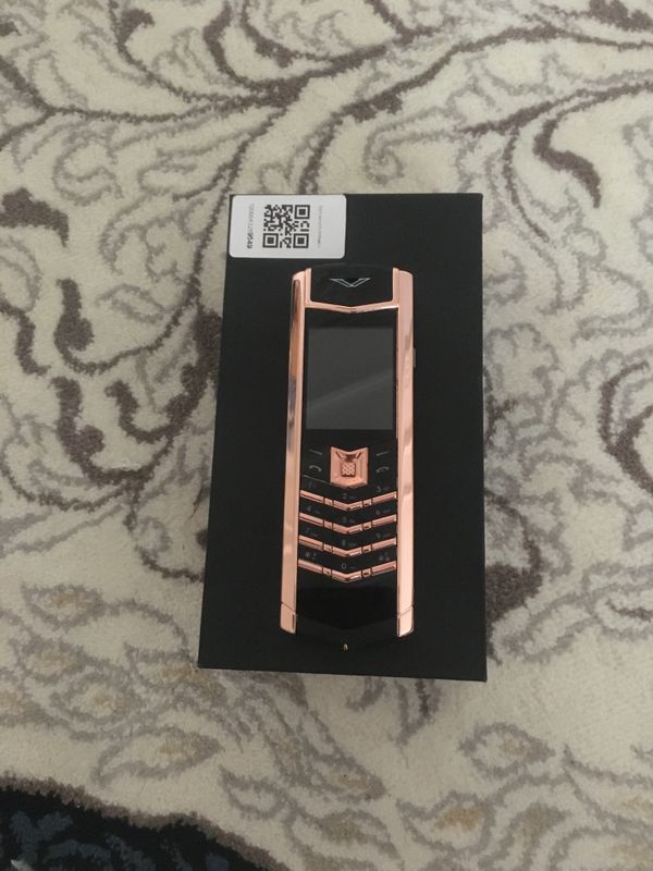 Telefon Narxi 250 ming xolati ideal oganimga 7 kun boldi Telefon Narxi 250 ming xolati ideal oganimga 7 kun boldi