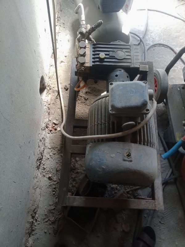 Kuchli bosimli karcher 200 barli