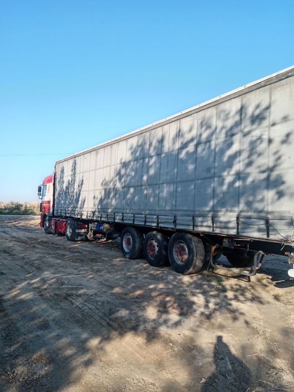 DAF 3 прицепи билан сотилади . DAF 3 прицепи билан сотилади .