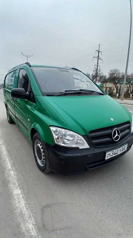 Mercedes-Benz Vito (Немецкий фургон) Mercedes-Benz Vito (Немецкий фургон)