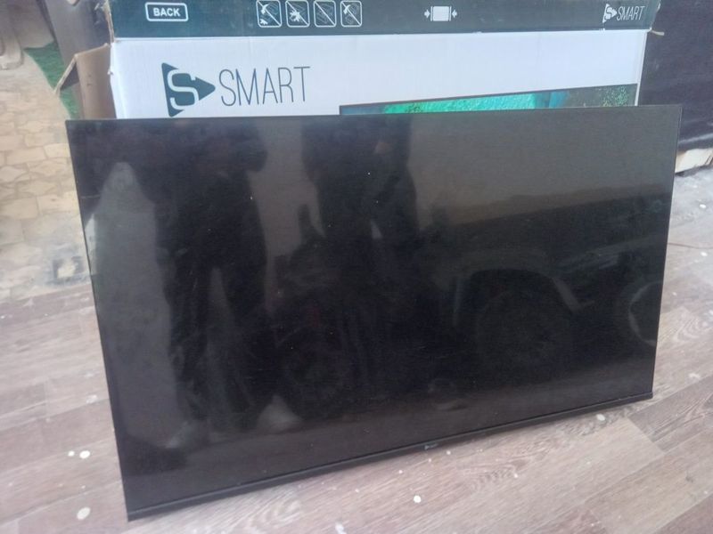 43 lik smart tel sotiladi 43 lik smart tel sotiladi