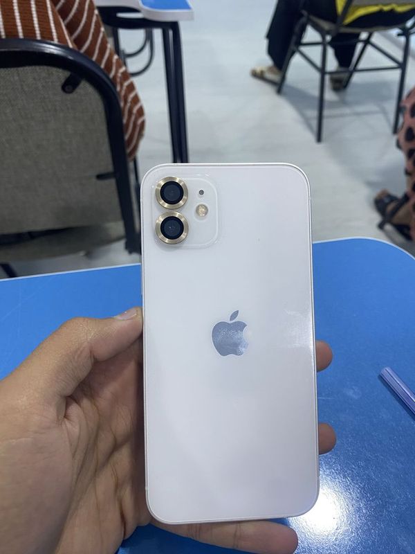 Iphone 12 gold Ideal