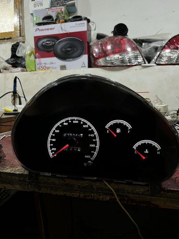 Matiz mx tablo sotiladi
