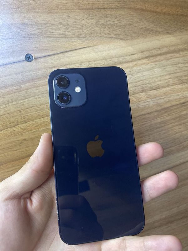 Iphone 12 64gb naxtga va nasiyaga Iphone 12 64gb naxtga va nasiyaga