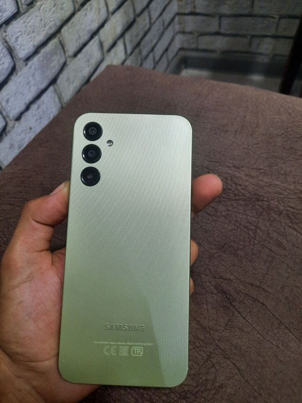Samsung a14 ideal umuman aybi yuq sroshni sotladi kelshtriladi 4 64gb Samsung a14 ideal umuman aybi yuq sroshni sotladi kelshtriladi 4 64gb
