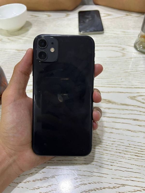 Iphone 11 qora ideal Iphone 11 qora ideal