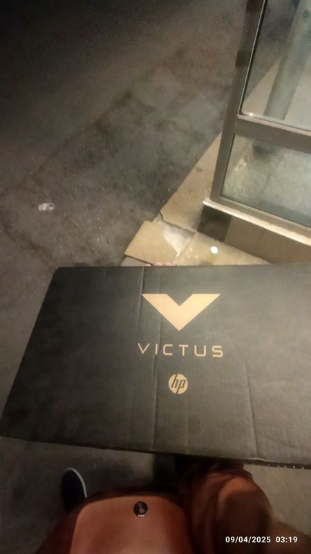 HP VICTUS 15 / 13400H / RTX3050 (6GB) / SSD 512GB/16GB HP VICTUS 15 / 13400H / RTX3050 (6GB) / SSD 512GB/16GB