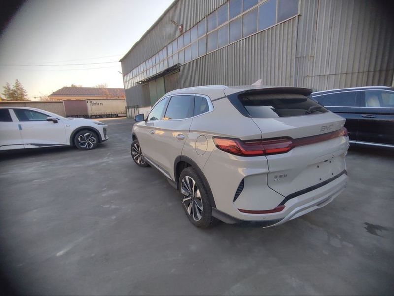 BYD Chempion 25/2025 Yil Nomer taqilgan Notarusga tayor BYD Chempion 25/2025 Yil Nomer taqilgan Notarusga tayor