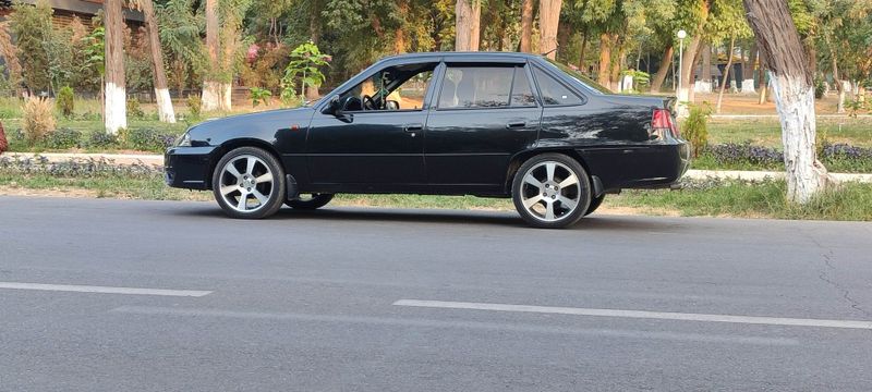 Srochno sotiladi Nexia 2 dons 1.5