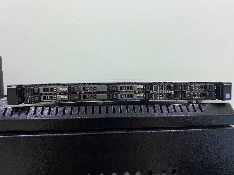 Сервер Dell Poweredge R630 10-Bay