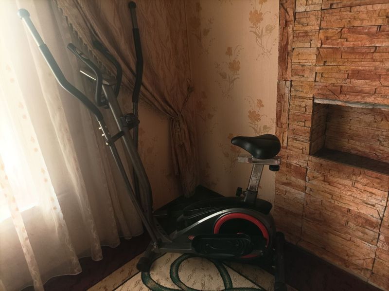 Orbitrek (trenajyor) sotiladi Orbitrek (trenajyor) sotiladi