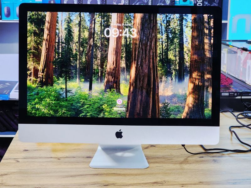 Imac 27 inch 2019 yil holati zor aybi yoq Imac 27 inch 2019 yil holati zor aybi yoq