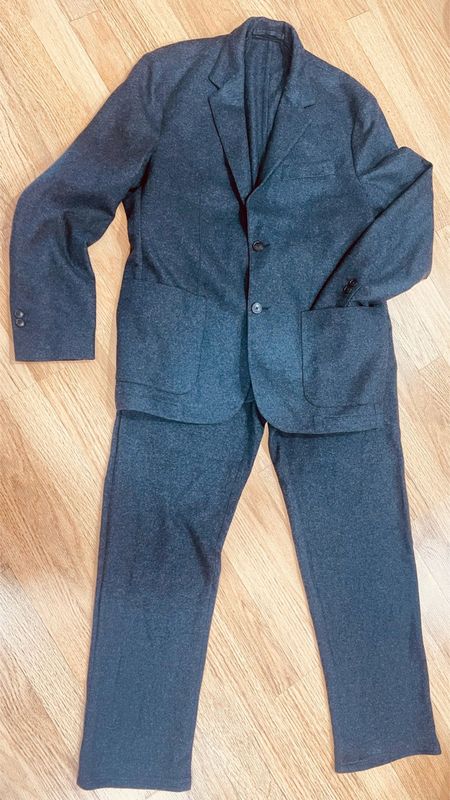 Мужской шерстяной костюм(Massimo Dutti) size L, продам срочно!