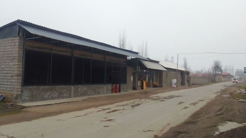 Yangibozor qaraqalpoqda uy sotiladi bizneslari bilan Yangibozor qaraqalpoqda uy sotiladi bizneslari bilan