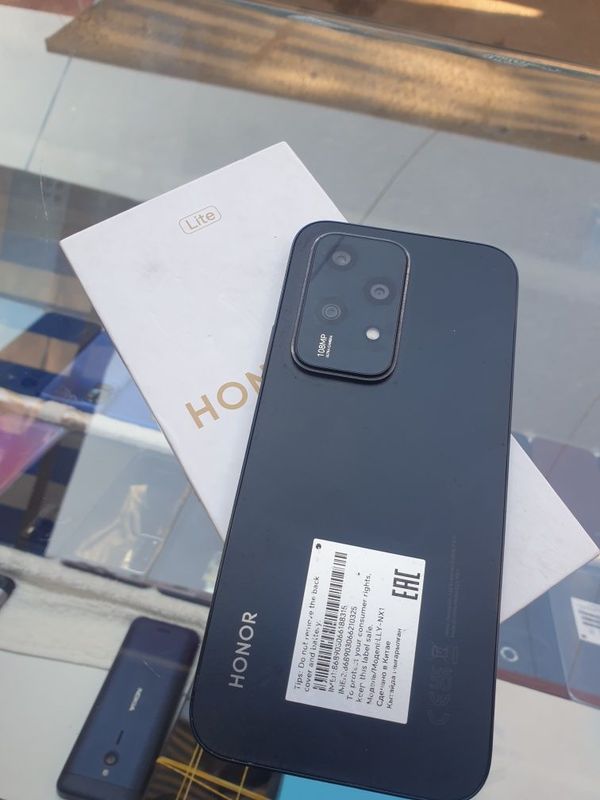 Honor 200 lite 8. 256