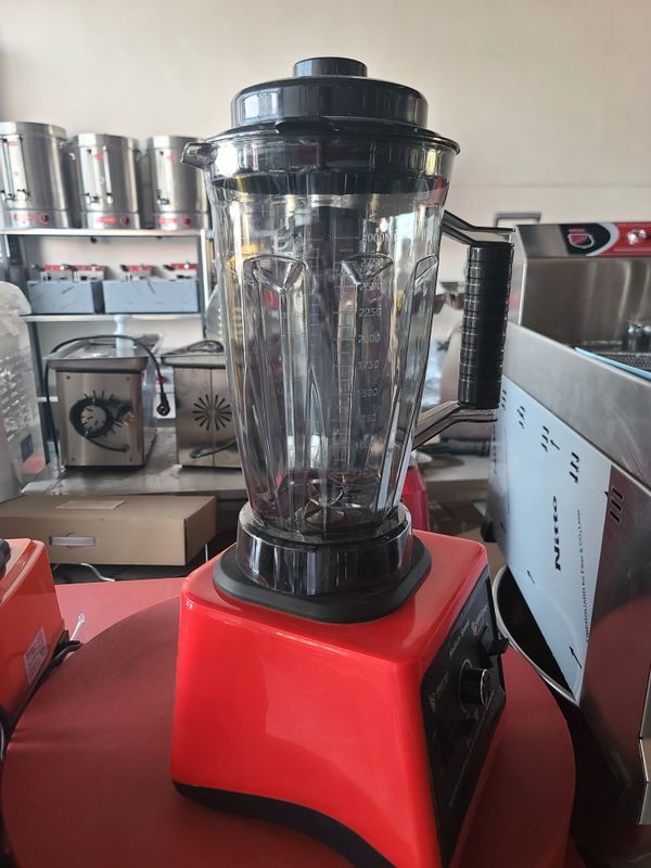 Blender 2 litr dan 5 litrgacha bor Blender 2 litr dan 5 litrgacha bor
