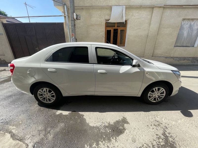 Cobalt oq 2023 sotiladi Cobalt oq 2023 sotiladi