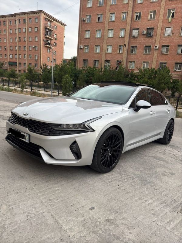 Avtomabil Kiya K 5 Avtomabil Kiya K 5