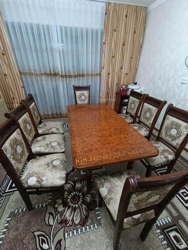 Стол и стулья для дома. Стол и стулья для дома.