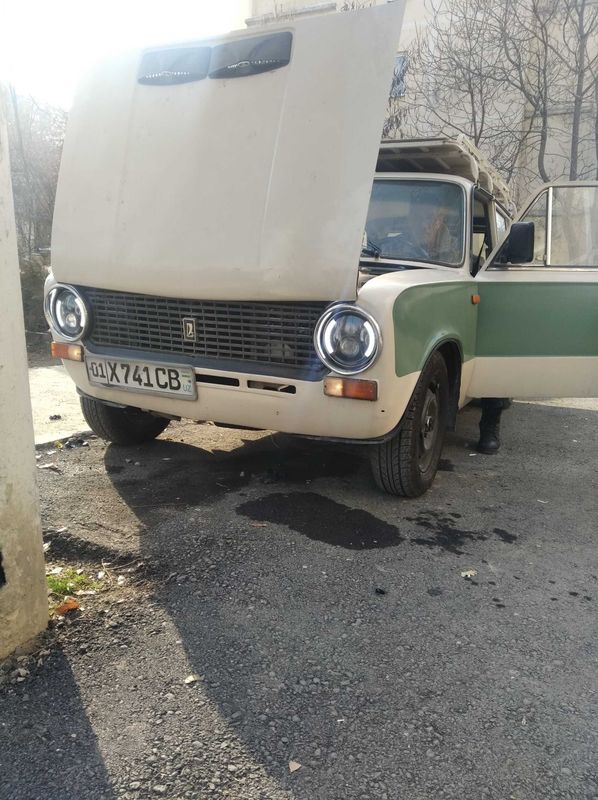 LADA 2102 Матор 03 коробка 5