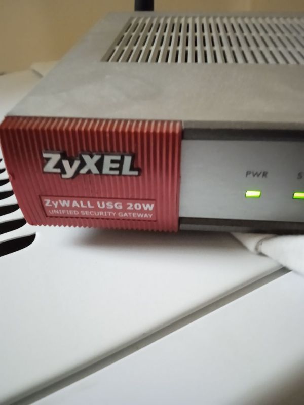 Модем ZyXEL ZyWALl usg 20 w (Тайван)