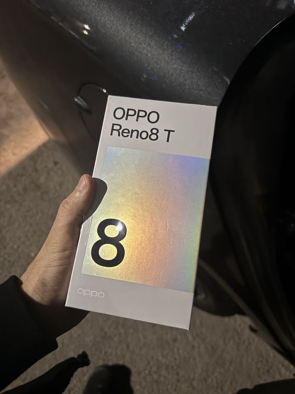 Телефон oppo reno8 t