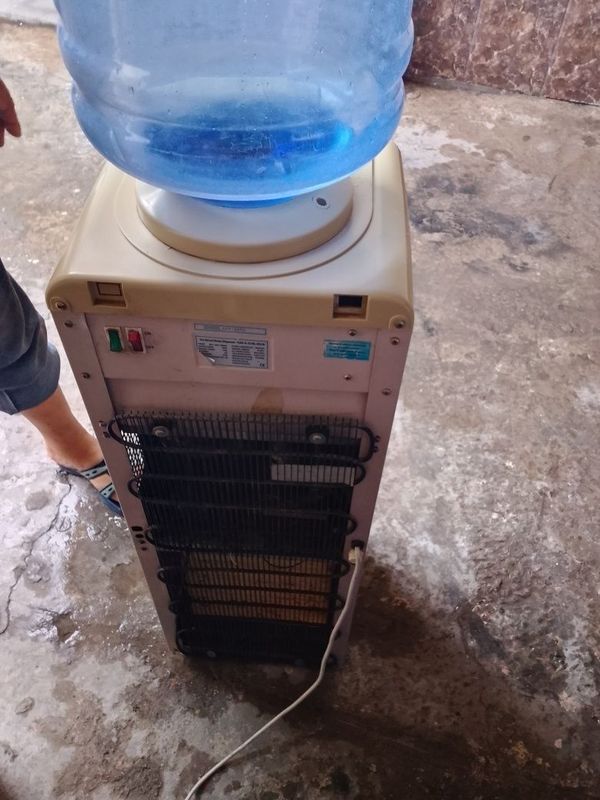 Кулер для воды малочний