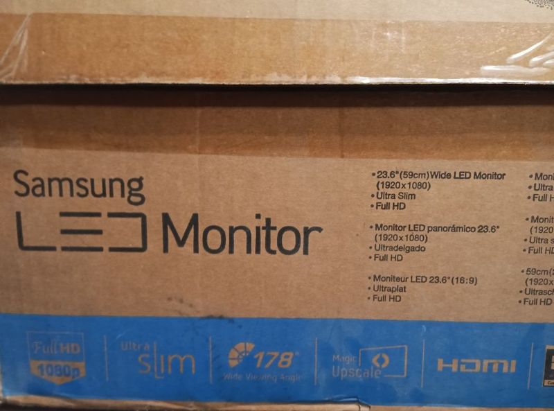 Монитор Samsung Series 5/570