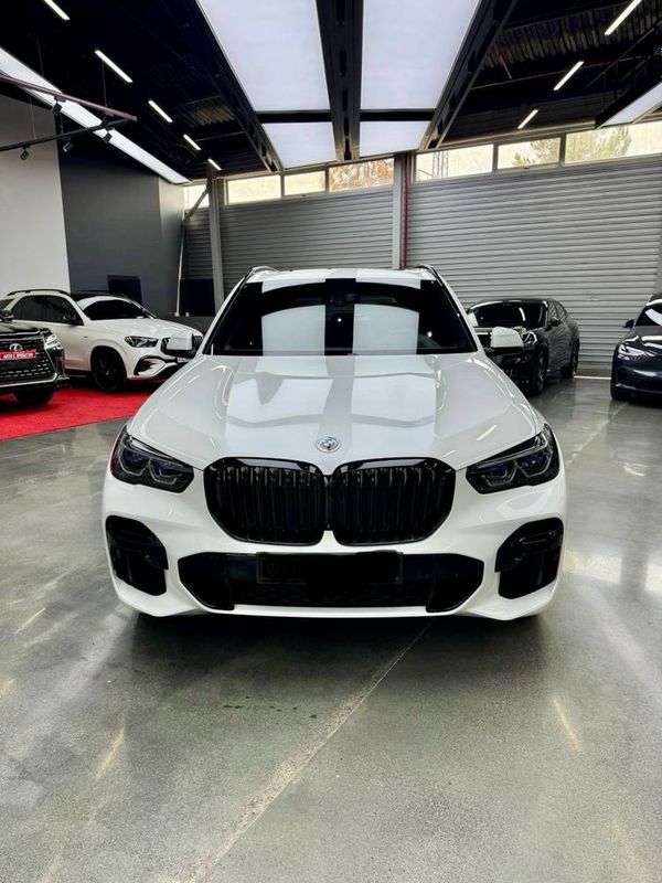 BMW X5 xDrive 40i Full BMW X5 xDrive 40i Full