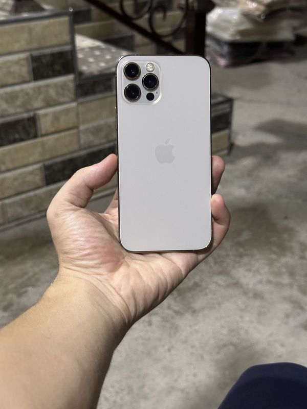 Iphone 12 pro 128 srochna sotiladi