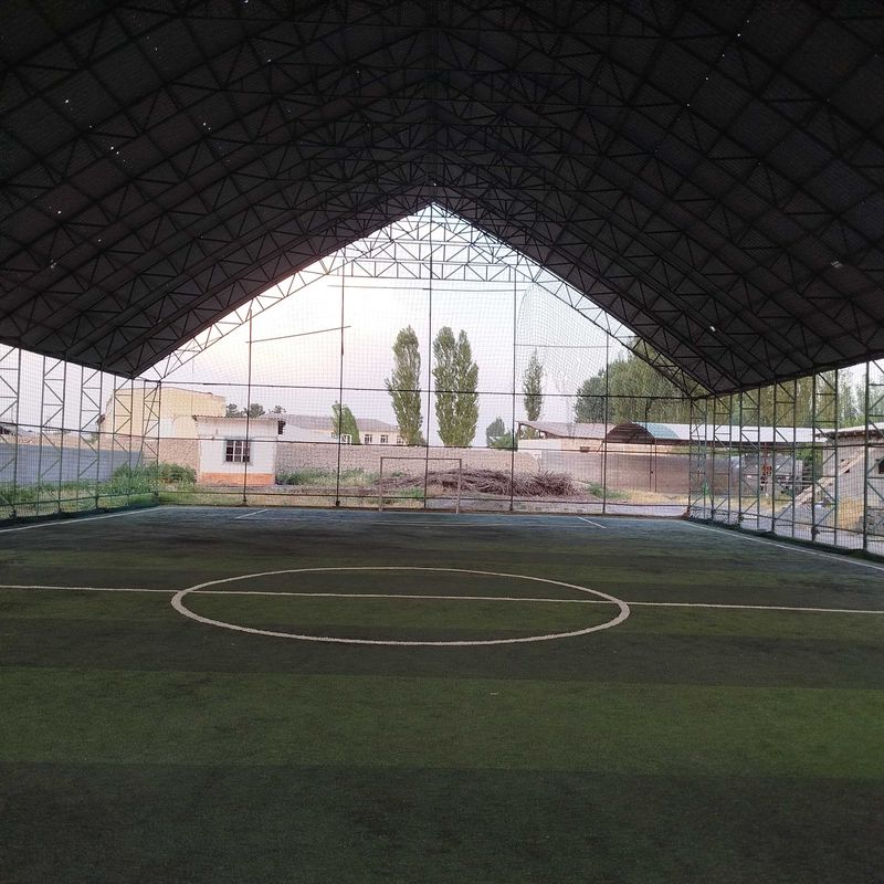 Mini futbol stadioni sotiladi Mini futbol stadioni sotiladi