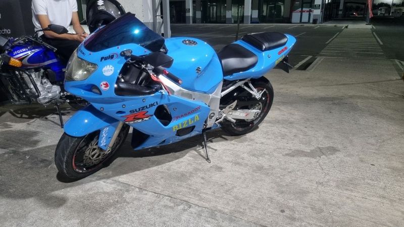 Suzuki GSXR 600 в идеальном состоянии