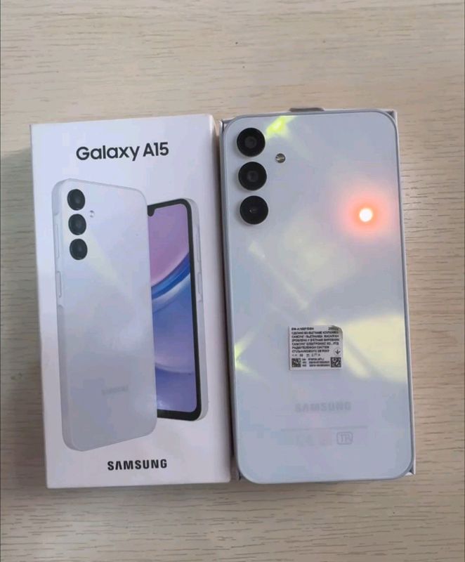 SAMSUNG Galaxy A15 SAMSUNG Galaxy A15